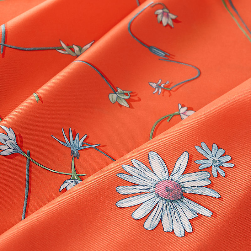 ≪ワンポイント☆≫HERMES カレ 70 I Like Flowers HERMES 最新作 上品スカーフ 花柄 カレ70 シルク I Like Flowers